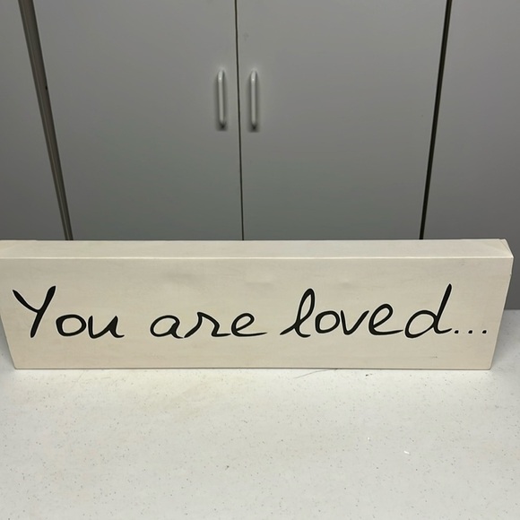 Plaque You Are Loved Louise Carey - Picture 1 of 8